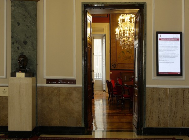 Cartelería digital en el Senado español con Tecnilogica y Spinetix