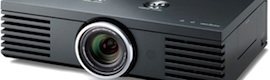 Panasonic develops its first 3D home theater projector