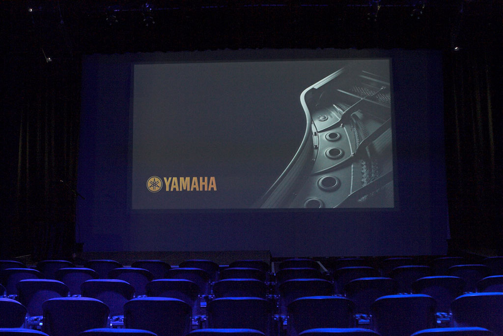 Christie E Series da vida al nuevo auditorio de World of Yamaha en