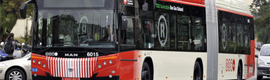 Barcelona contará con pantallas de información interactivas en la nueva red de autobuses urbanos