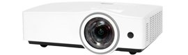 Optoma lanza los proyectores de corto alcance ZW210ST y ZX210ST con tecnología LED+ 