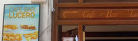 O Bar Lucero de Cádiz muda o giz para sinalização digital