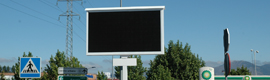 Installed 3 giant LED screens in the Industrial Estate P-29 of Collado Villalba