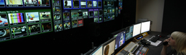 Que tecnologia é mais adequada para as paredes de vídeo das salas de controle?: Telas de projeção vs telas planas