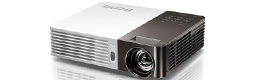BenQ launches its new gp10 ultra-light LED projector