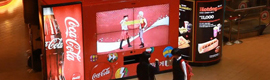 Coca-Cola estrena en Corea del Sur una máquina vending que invita a la gente a bailar