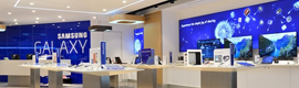 Samsung opens in Paris the first Samsung Mobile Store with a clear commitment to digital signage