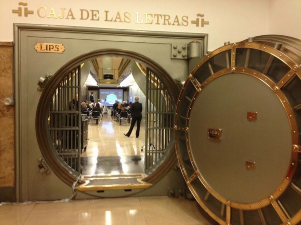 Canon camara acorazada