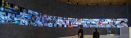 Espetacular videowall em curva de dezoito metros para o lobby da Comissão de Utilidade Pública de São Francisco  