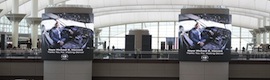 Clear Channel ставит международный аэропорт Денвера на передний край цифровых вывесок
