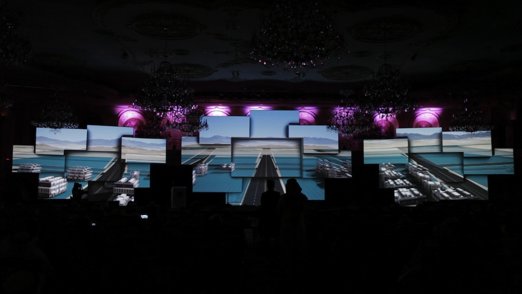 Espectacular videomapping 3D interior para promocionar la nueva ciudad