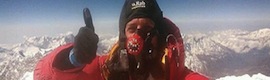 Primera videoconferencia solidaria desde ‘el techo del mundo’: el Everest