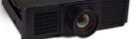 until 10.000 lumens in the new DLP projectors installation Series 9000 of Hitachi