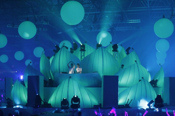 ローブ アン スコル センセーション (写真: キャロル・ペレイラ/LPL)