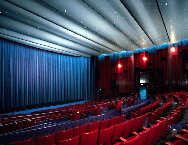 Instituto Conceder doble Christie realiza la primera instalación permanente de proyección digital  láser en una sala de cine