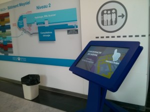 Kiosko tactil interactivo en el Hospital de Tenon