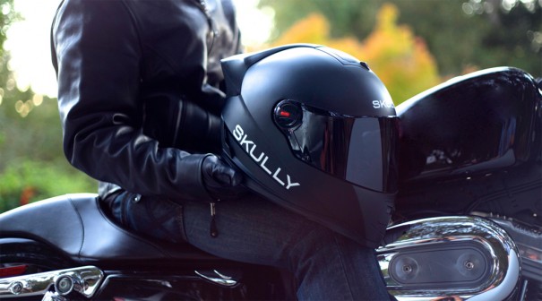 AR motorcycle helmet by Skully Helmets