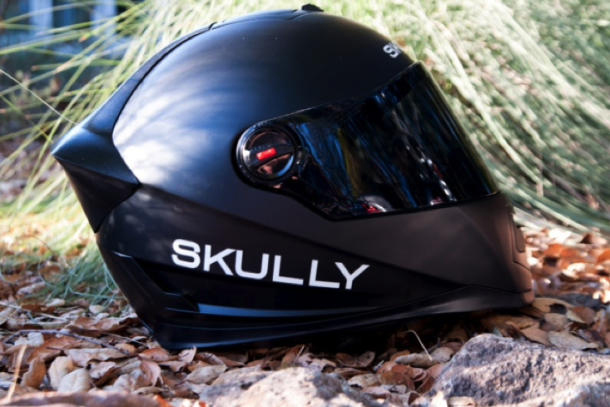 Skully, la realidad aumentada llega los cascos de motoristas