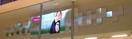 Cineplex Digital Solutions verwandelt die Fassade der kanadischen Bank Scotiabank mit MicroTiles in eine digitale Leinwand