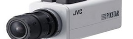 JVC Professional tiene disponible la cámara analógica TK-WD9602E con tecnología Pixstar y WDR inteligente