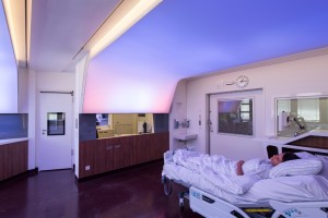 Teto luminoso Philips em hospitais