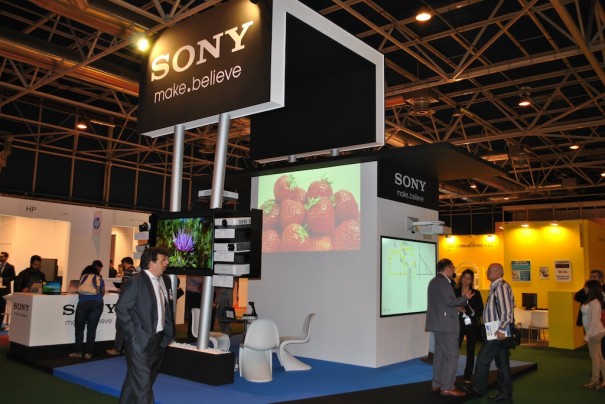 Sony SIMO Network2013 a