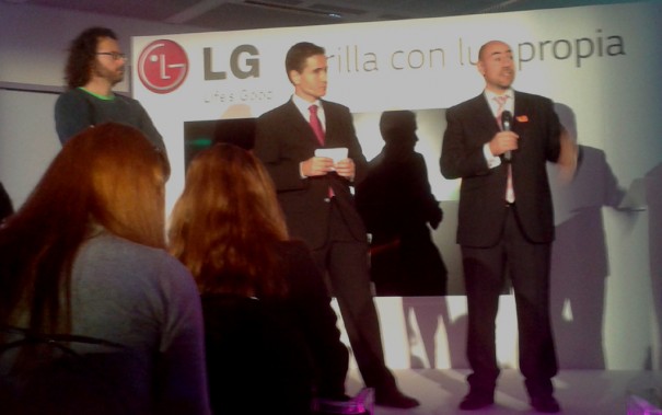 LG presenta en España OLED curvo EA980