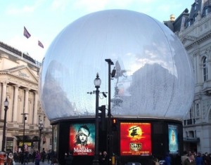 Architen Landrel Eros Snow Globe XL Video