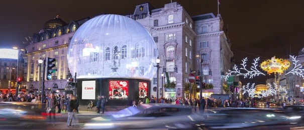 XL Video Eros Snow Globe Londres