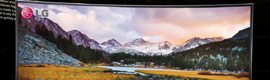 LG muestra en CES 2014 su televisor curvo Ultra HD de 105 polegada, el 105UC9