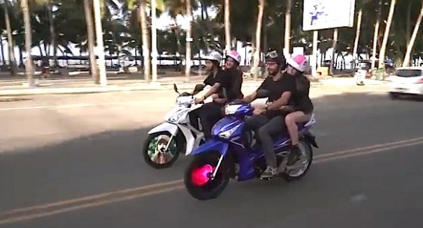 Motor World Wheelies