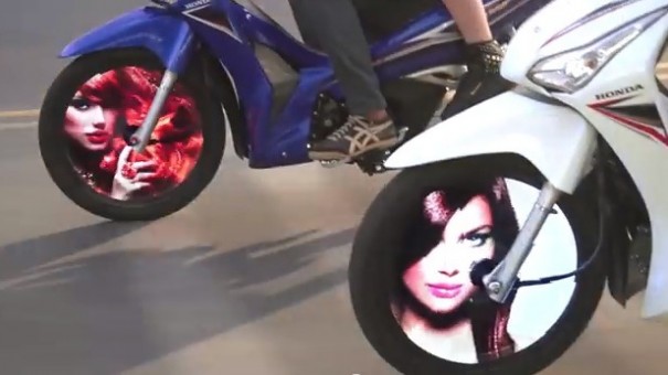 Motor World Wheelies