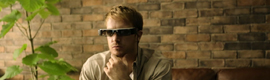Epson shows at MWC 2014 the capabilities of its Moverio BT-200 augmented reality glasses in practical applications