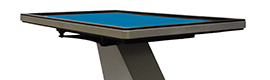 Macroservice ofrece soportes para crear mesas táctiles interactivas en lugares con gran afluencia de público