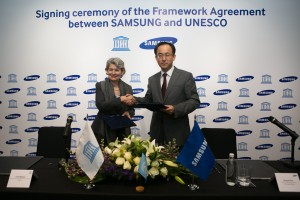 Samsung y Unesco firman una alianza en formacion