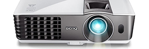 BenQ HT1075 и HT1085ST, короткофокусные проекторы с разрешением Full HD и технологией 3D