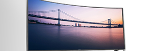 Samsung bets on IFA 2014 by the curved TVs and the format in 105 Inch