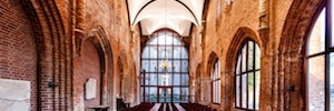 ルトロンエレクトロニクスは、改装されたダルグン修道院で照明と音を調和させる