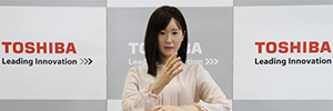  Социальный робот Toshiba для сопровождения пожилых людей в здравоохранении 