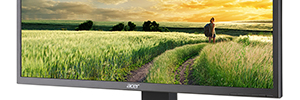 Acer B326HK: monitor IPS de 32 デジタルサイネージ用インチ, educación y salud