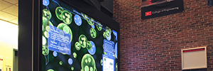 Un videowall interattivo promuove il carattere interdisciplinare della Boston University of Engineering 