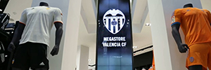 TMTFactory und Instronic liefern die audiovisuelle Infrastruktur für den Adidas Megastore von Valencia CF
