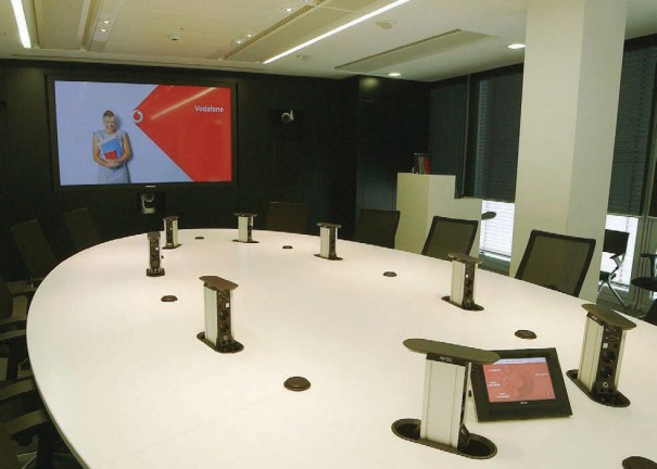 AMX equipa Vodafone Milan