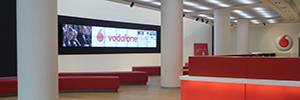 Le siège de Vodafone à Milan réalise son installation audiovisuelle avec des équipements AMX