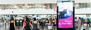 Aena modernizes the advertising facilities of Spanish airports with Panasonic screens