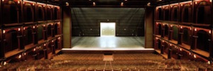 Teatro Lliure incorpora ao seu palco iluminação as estacas fonte quatro led da ETC