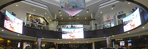LED&Go porta i suoi schermi led curvi al centro commerciale Jockey Plaza del Perù