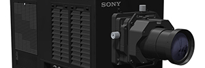 Sony SRX-R515DS: Duale 4K-Projektion für großformatige Kinodisplays