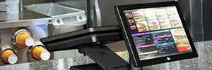 Monitor touchcomputer Elo Touch serie X per l'ambiente retail e hospitality