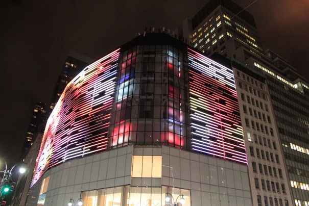 Clay Paky y Barco iluminan H&M Nueva York